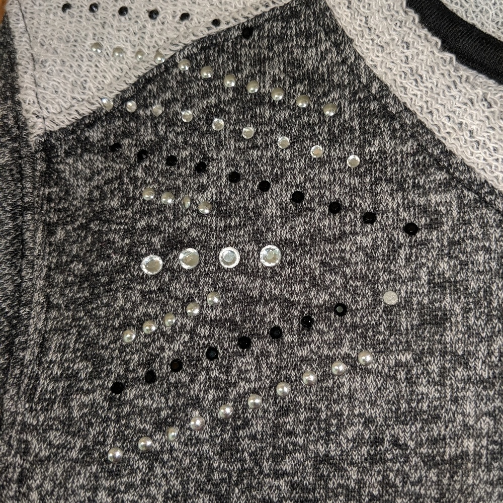 Sweater - Picture 3 of 4